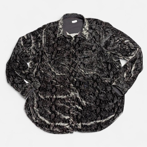 Pilcro Anthropologie Snakeskin Print Button Down Shirt 1X Plus - Picture 6 of 6